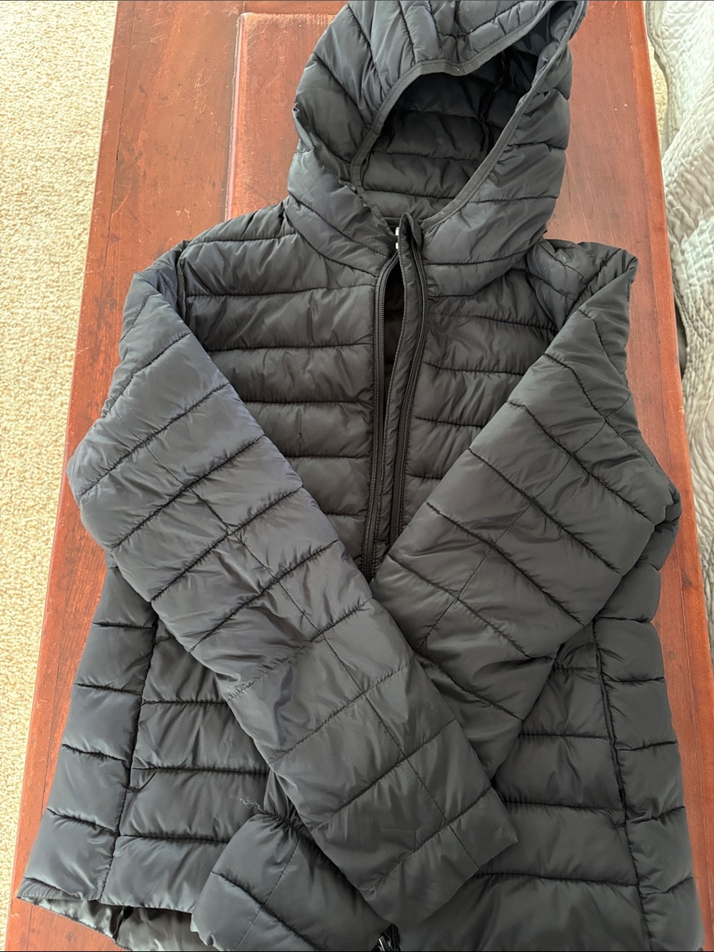 Old Navy Women’s Black Hooded Puffer Jacket